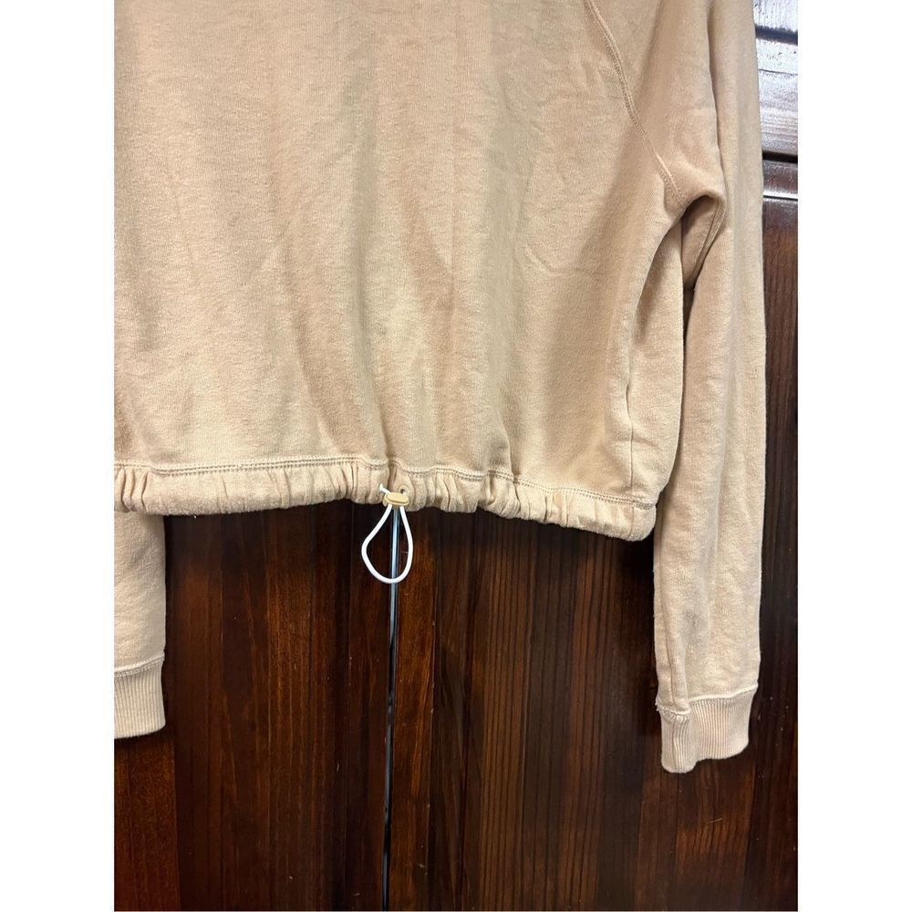 Hollister tan cropped crewneck pullover sweatshirt size medium - Picture 2 of 6